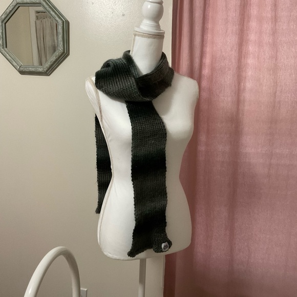Grey Ombre Knit Scarf - Picture 2 of 2